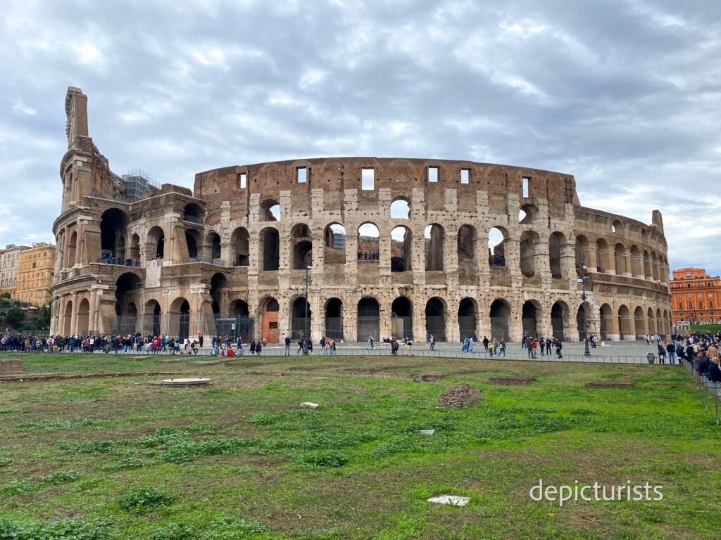 Rome's Travel Guide - Colosseum and Roman Forum
