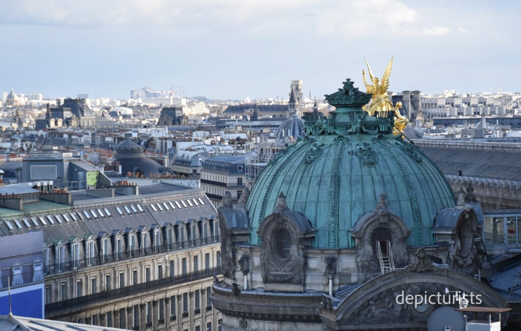 10 Essential Tips for Beginner Travel Bloggers: A Roadmap to Success