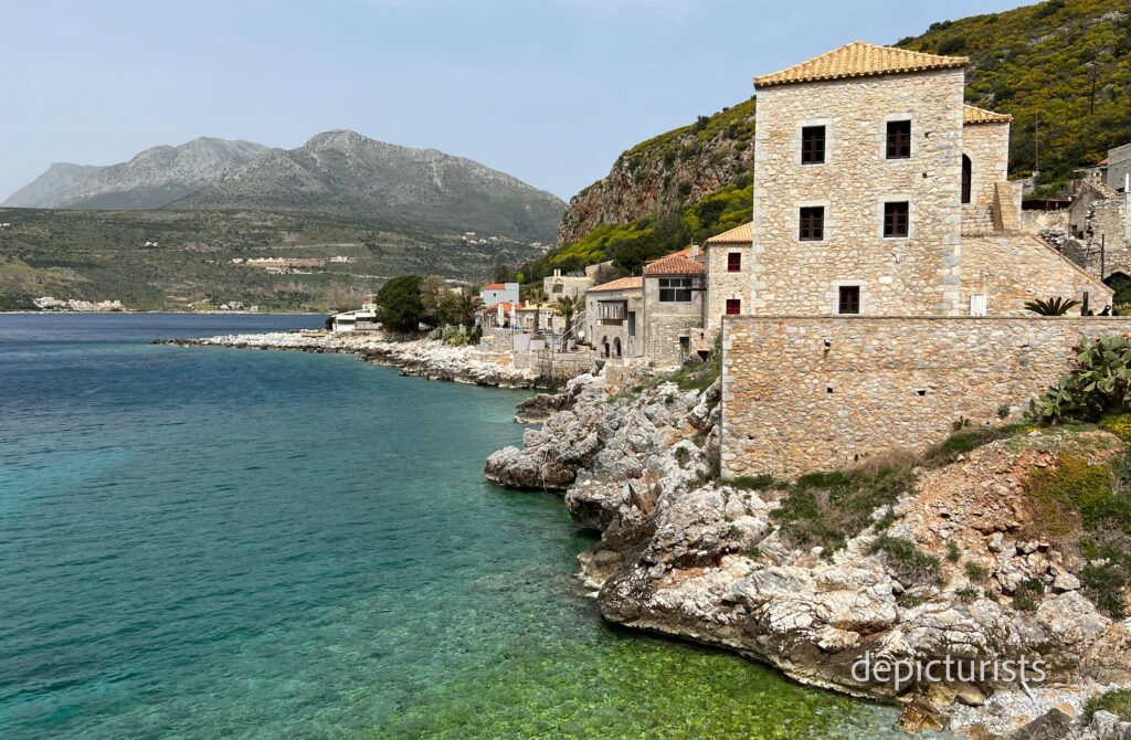 Traditional vs. Digital Travel Agents: Finding Harmony - Greece