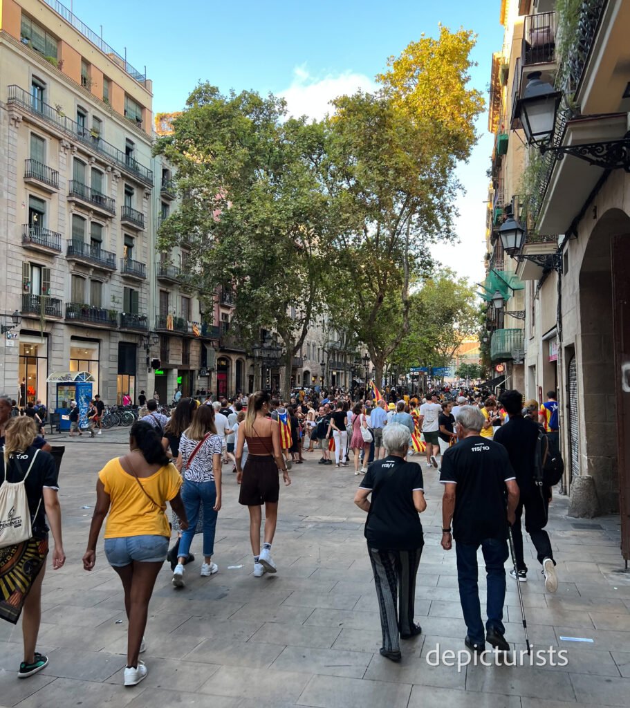 The Dark Side of Instagram Travel: Impact on Destinations - Barcelona
