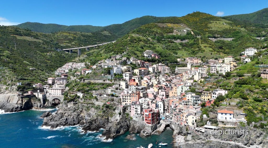 Cinque Terre, Riomaggiore  - Depicturists
